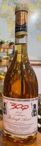 Photo for: 2017 Tokaji 6 puttonyos Aszú Lapis-dűlő 