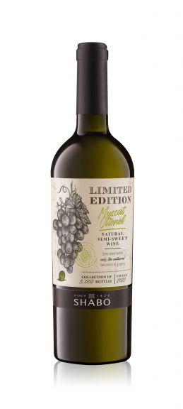 Photo for: Limited Edition Muscat Ottonel natural semi-sweet 